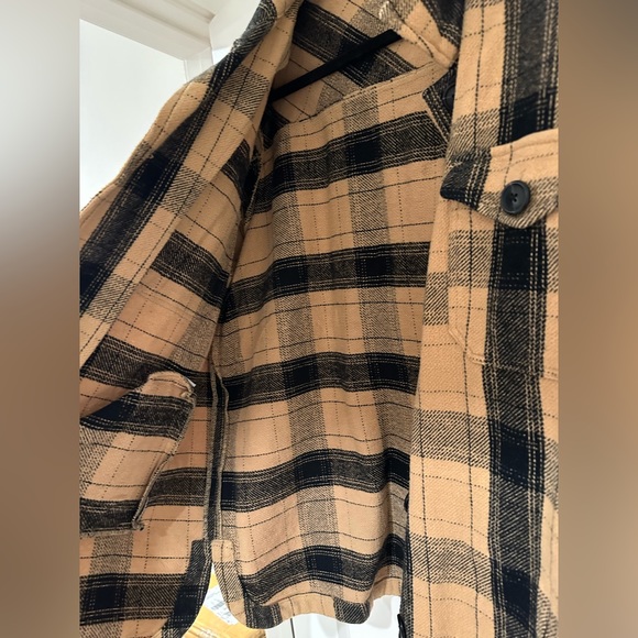 Women’s oversized Shacket - Picture 3 of 5